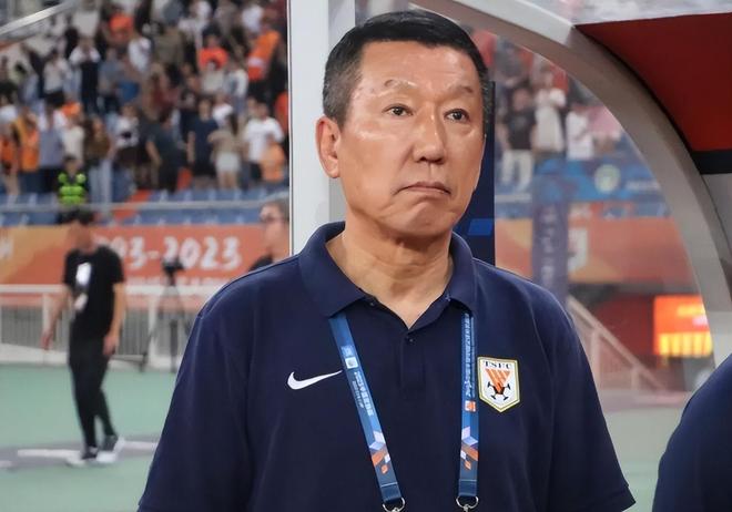 奥运冠军杨威向17岁儿子道歉！因儿子对其未征求同意便发视频不满