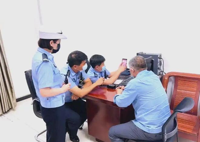 申花后卫金顺凯肋骨骨折，记者：通常来讲康复期大约3个月