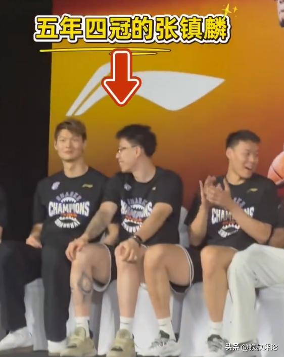 官宣签约!大学顶级后卫转战NBL,只为躲过四川男篮