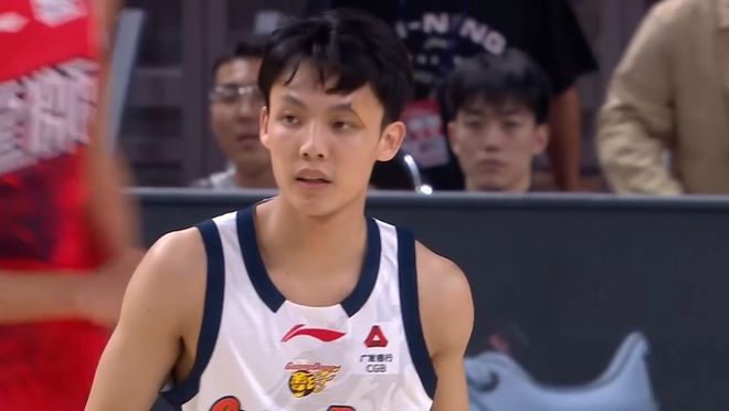 专家劝勇士送走巴特勒,为库里最后一搏