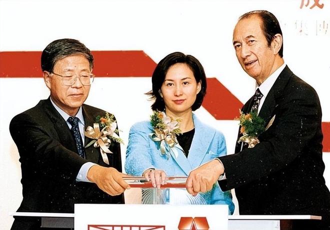 亚洲球队首败！哈兰德世界杯首秀双响，挪威4