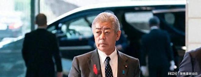 越南姐弟伪造3200份文件,非法转移5.2亿美元到中国,走私9000亿越南盾货物到越南