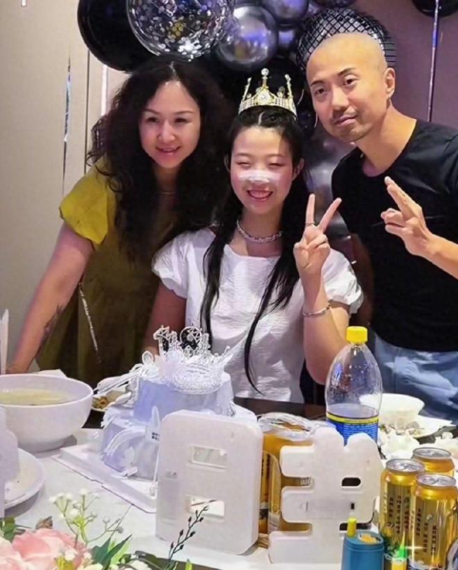 英联杯：17岁妖星双响 新援阿兰1射1传 曼城5