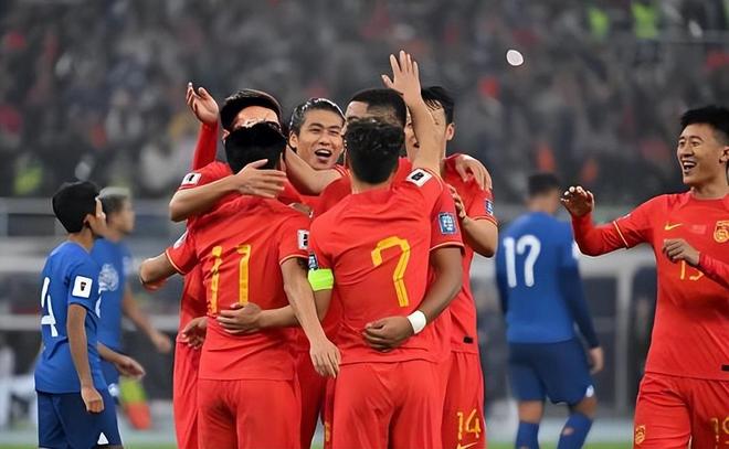 离谱！久居伦敦女子回国吐槽：国民素质有待提高！仅3天，就因饭桌上的二手烟和亲戚翻脸