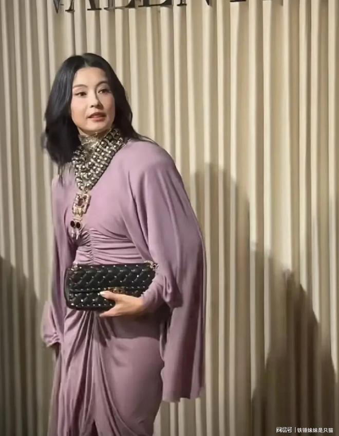 巴以冲突纪录片引起轰动：以色列士兵在屋顶揭开“平民杀戮系统”，全球首映创下长达24分半时长的鼓掌纪录，烂番茄100%满分领跑