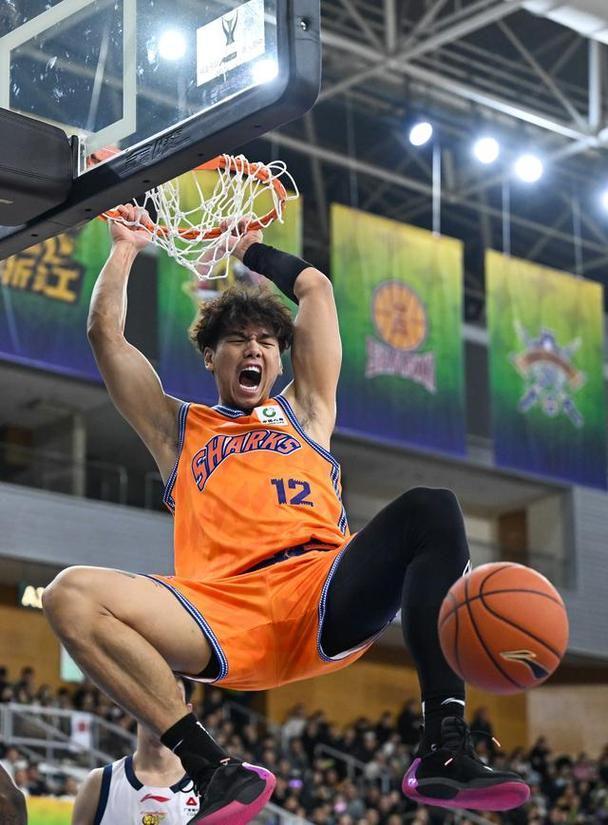 尼克斯总决赛G2媒体日:布伦森忍痛作战获赞 众人回应唐斯防文班